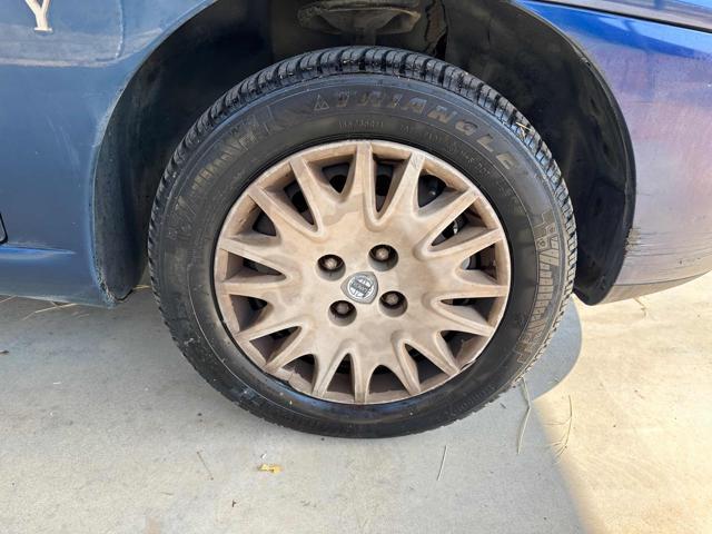 LANCIA Y 1.2i cat Elefantino Blu SERVO STERZO OK NEOP