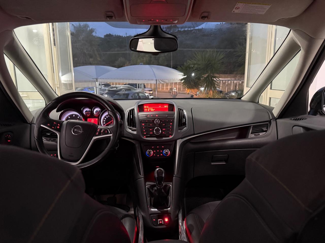 Opel Zafira Tourer 7POSTI 2.0CDTi130CV Cosmo FULL2013