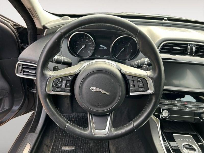 Jaguar XE (X760) 2.0 D 180 CV AWD aut. Portfolio