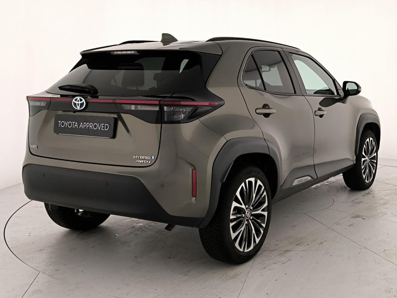 Toyota yaris cross 1.5h lounge awd-i 116cv e-cvt