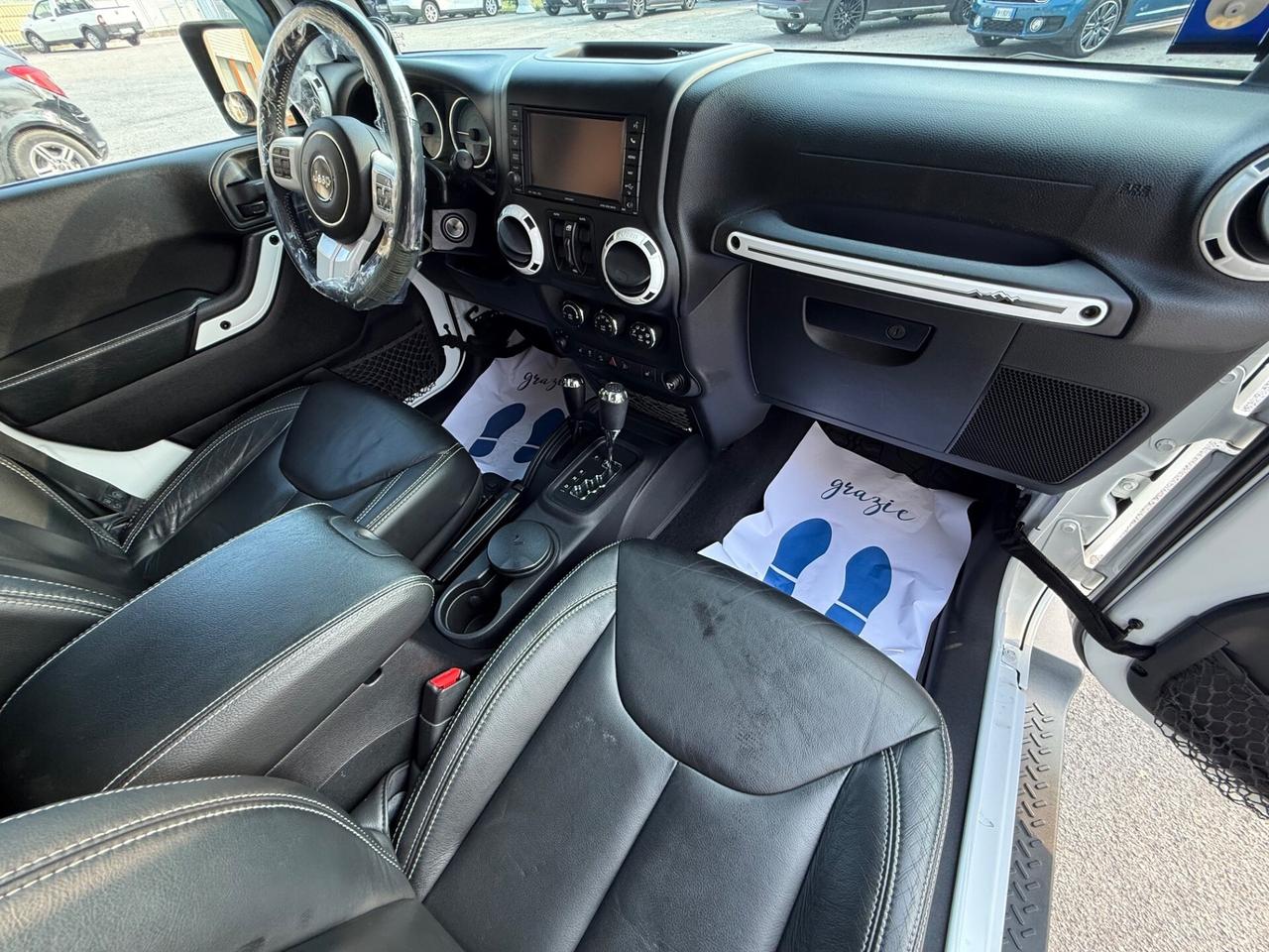 Jeep Wrangler Unlimited 2.8 CRD DPF Sahara Auto