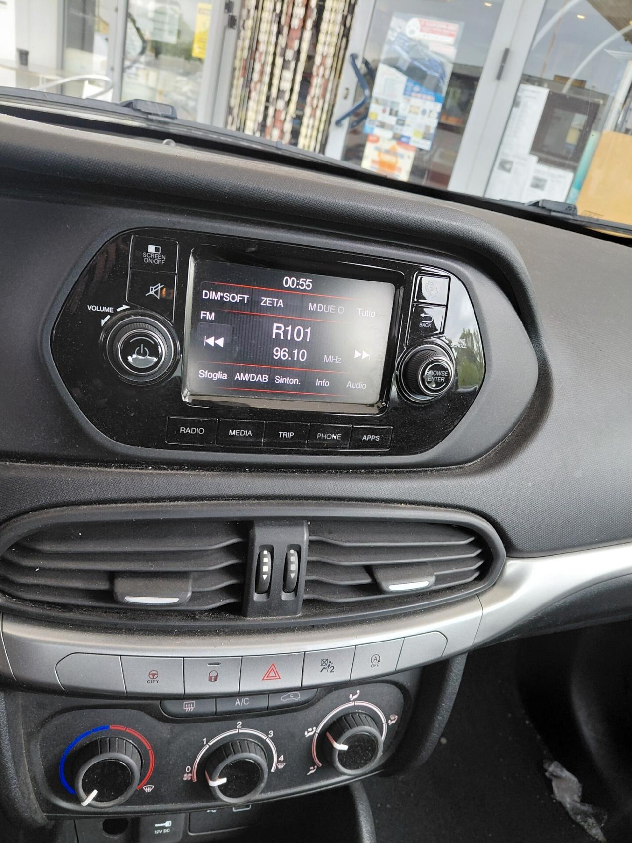 Fiat Tipo 1300mjet street