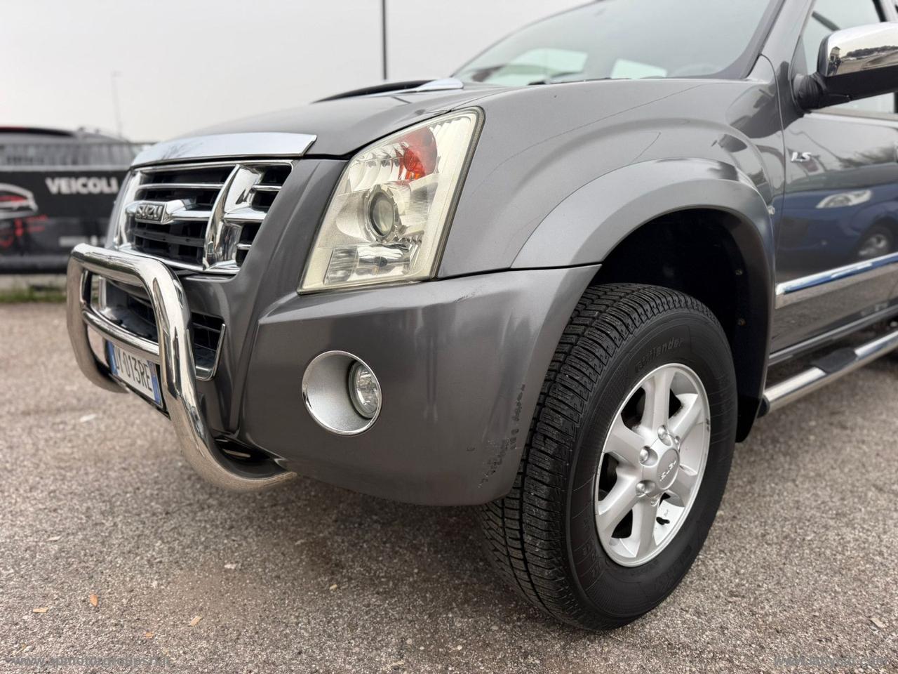 ISUZU D-Max 3.0 TD CAT CREW CAB 4WD PUP.LS AUT.