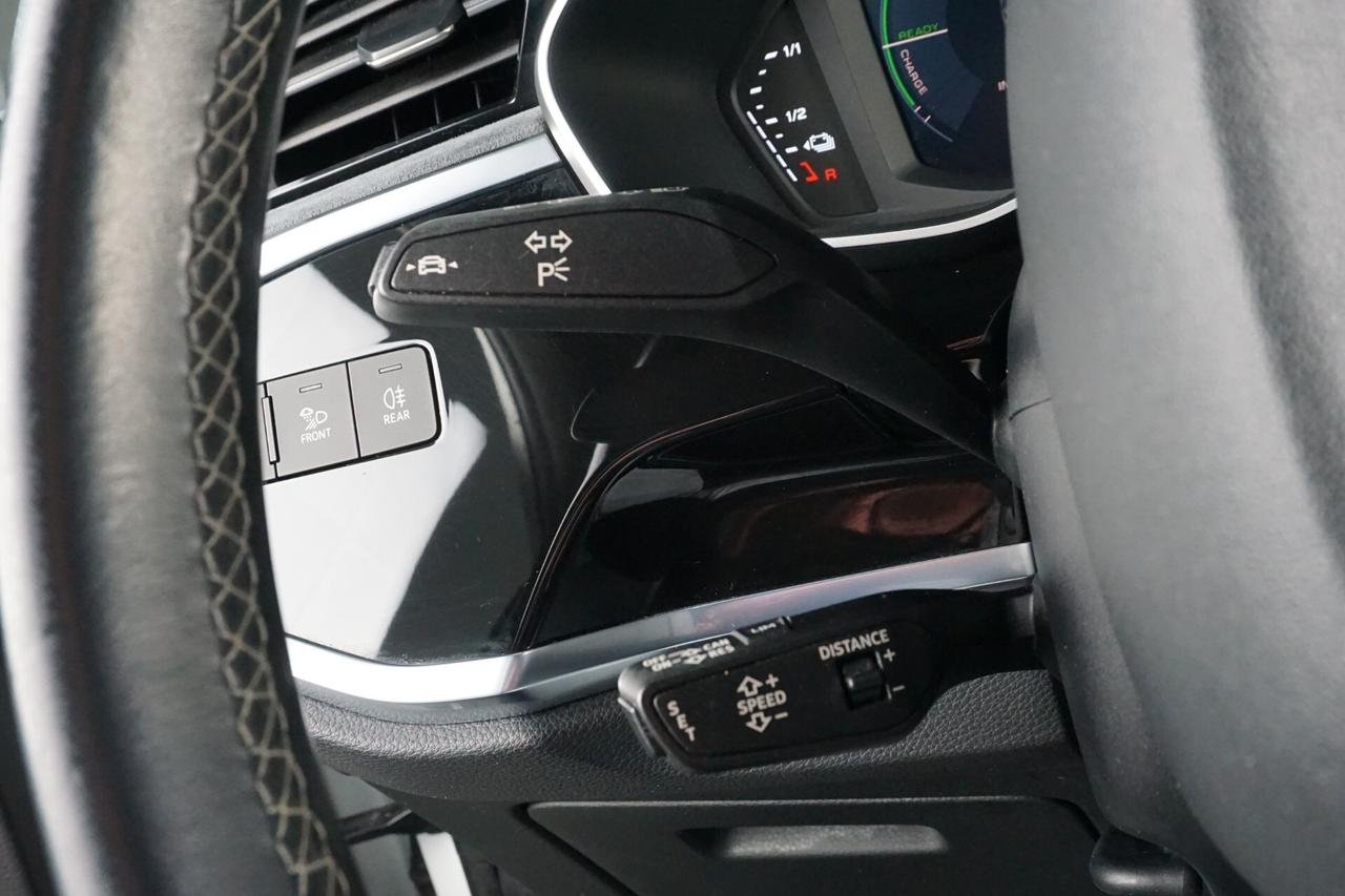 Audi Q3 SPB 45 TFSI E-Tron S tronic line Identity Black