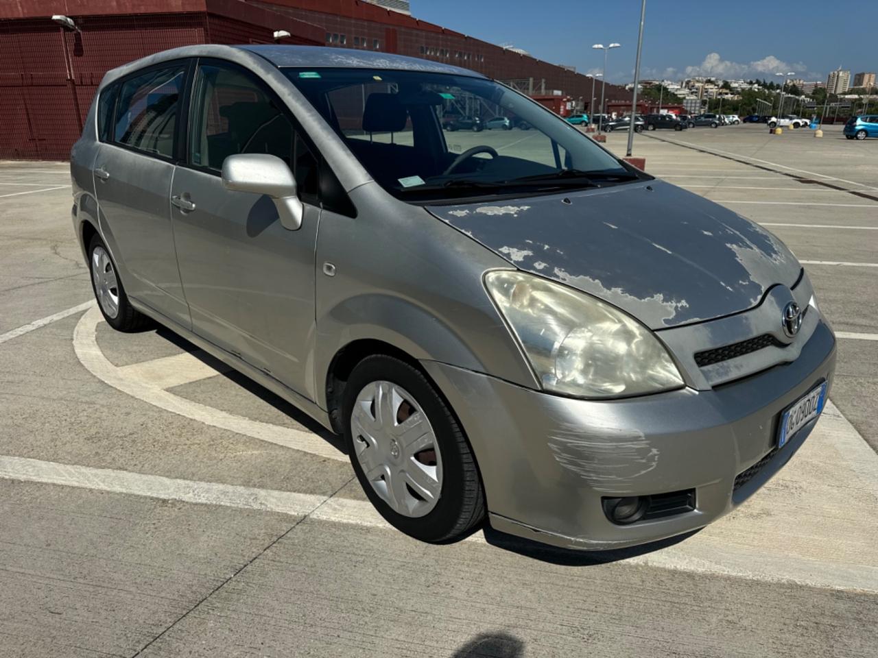 Toyota Corolla Verso 2.2 16V Sol AFFARE!