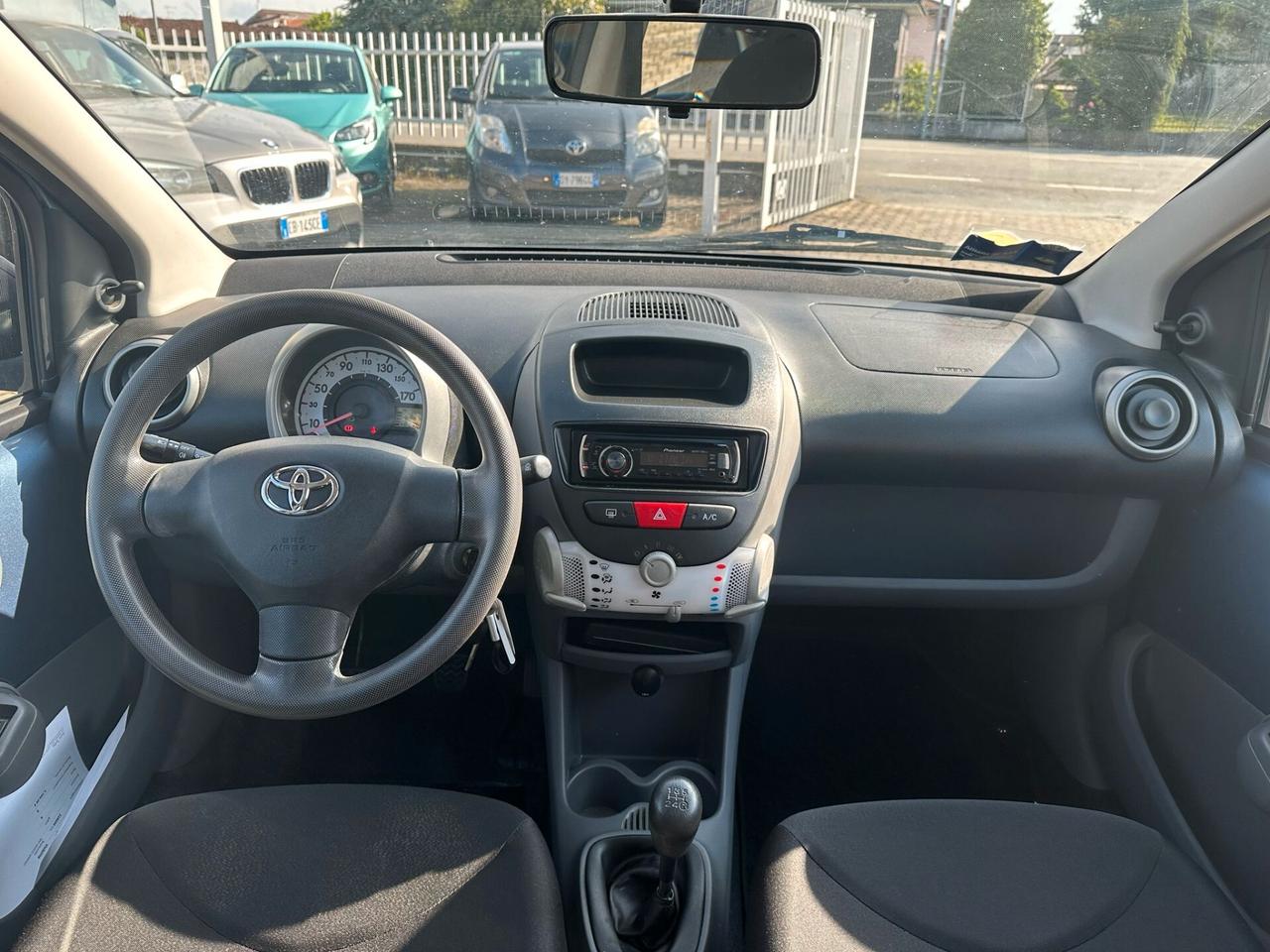 Toyota Aygo 1.0 12V VVT-i 5 porte Sol