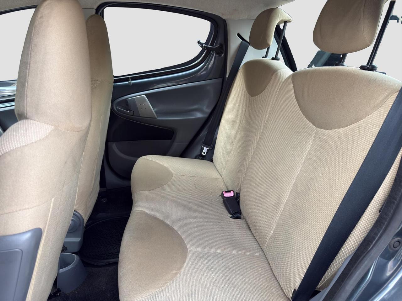 Peugeot 107 5p 1.0 68cv Sweet Years 2007