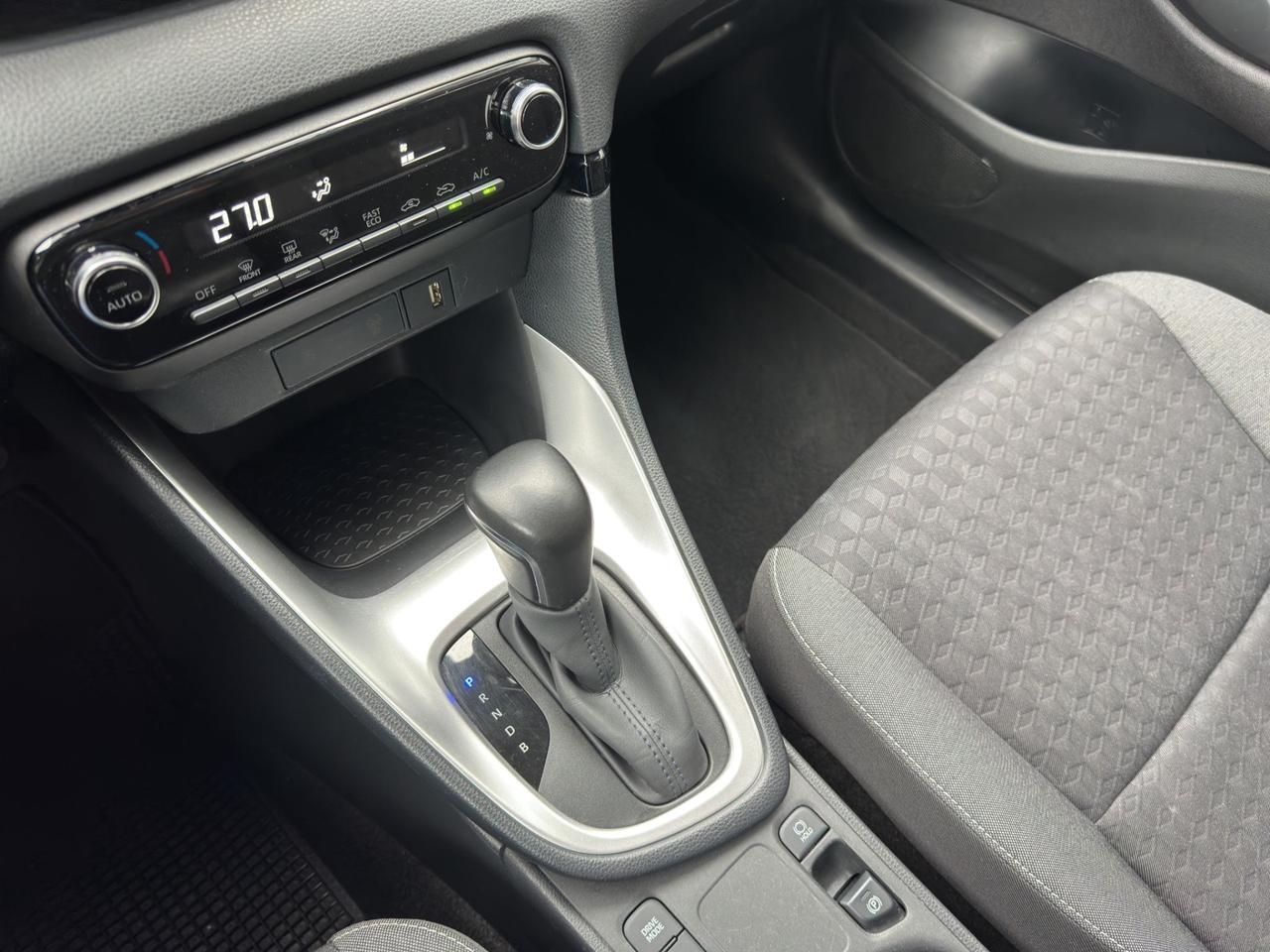 Toyota Yaris 1.5h Active