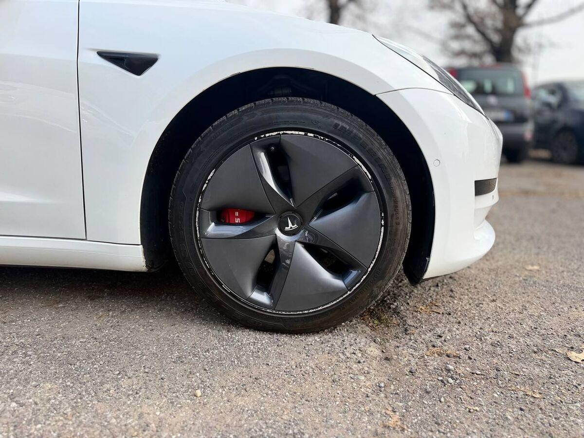 Tesla Model 3 Standard rwd Plus