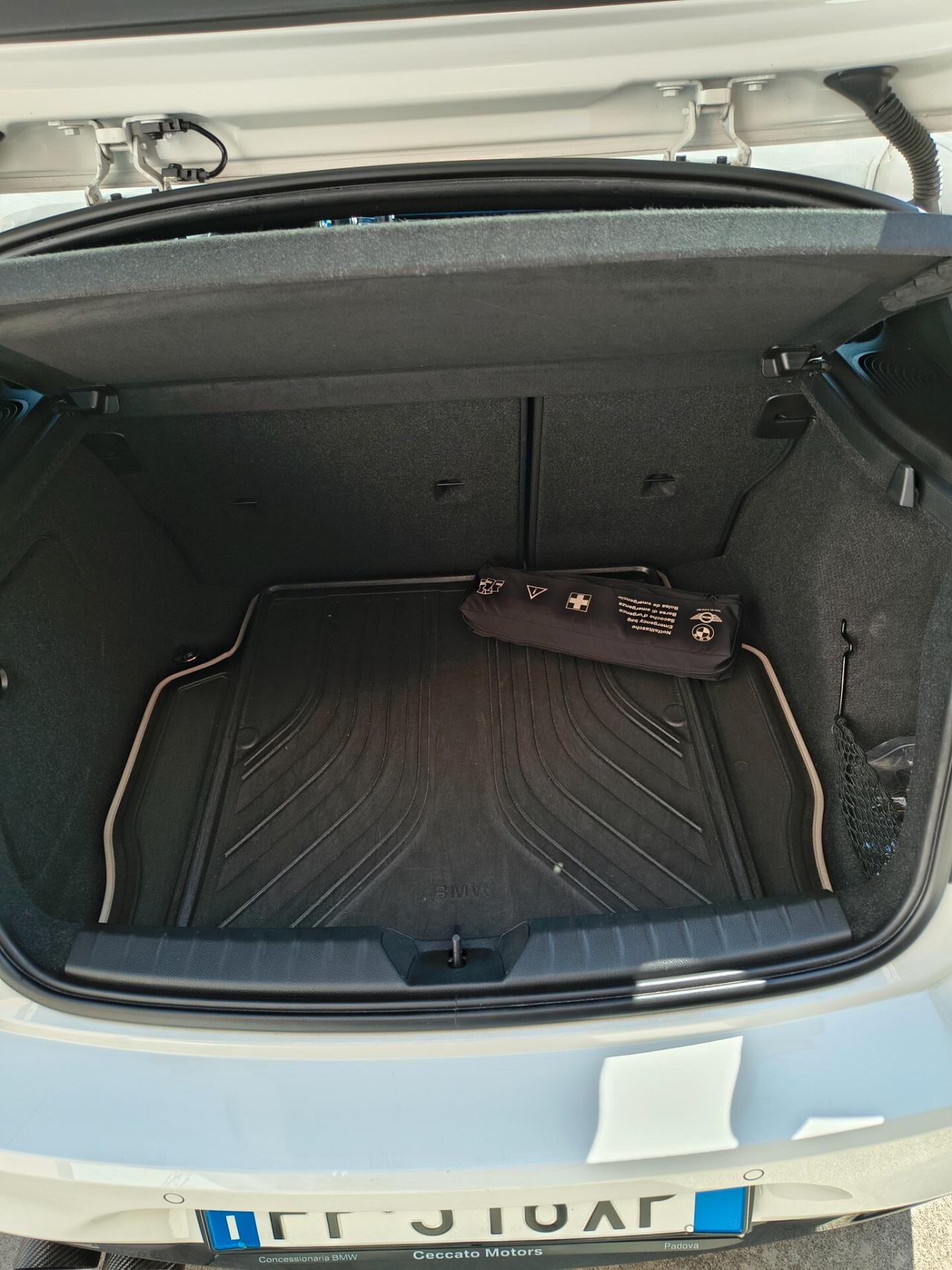 Bmw 116 116d 5p. Msport