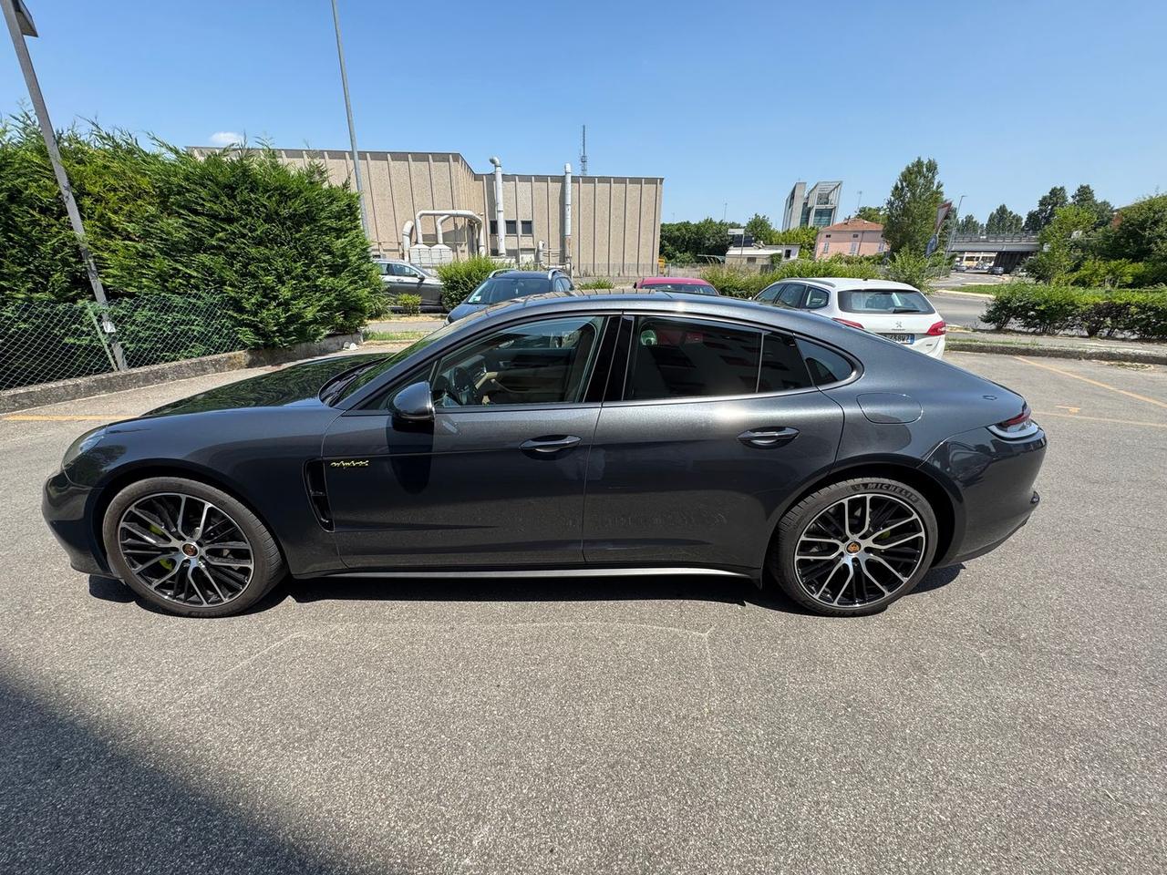 Porsche Panamera 10 Years Edition 2.9 4 E-Hybrid PHEV #5789