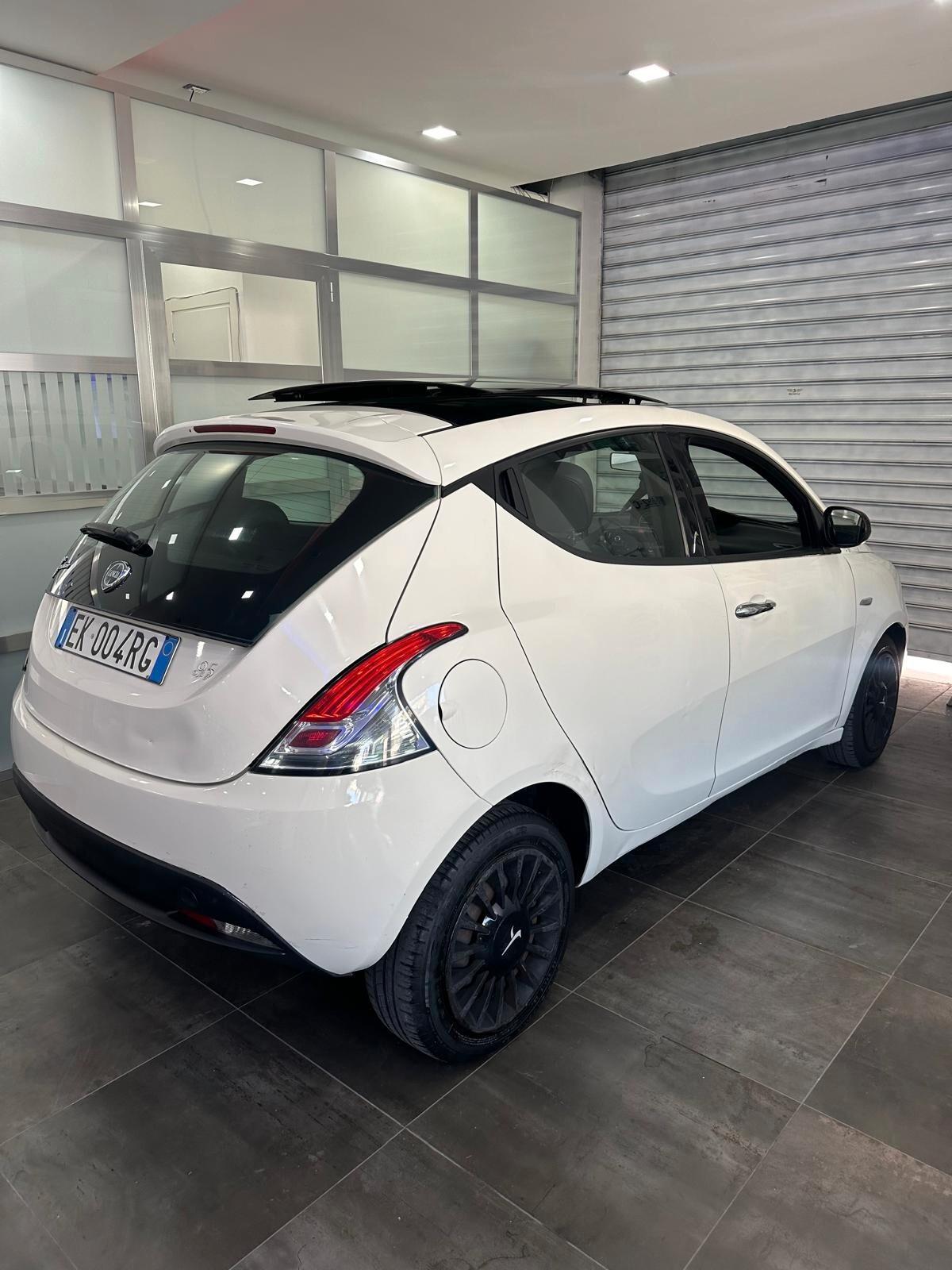 Lancia Ypsilon 1.3 MJT 16V 95 CV 5 porte S&S Gold