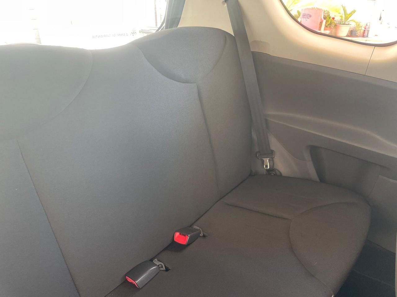 Toyota Aygo 1.0 12V VVT-i 3 porte Deep Ocean Connect