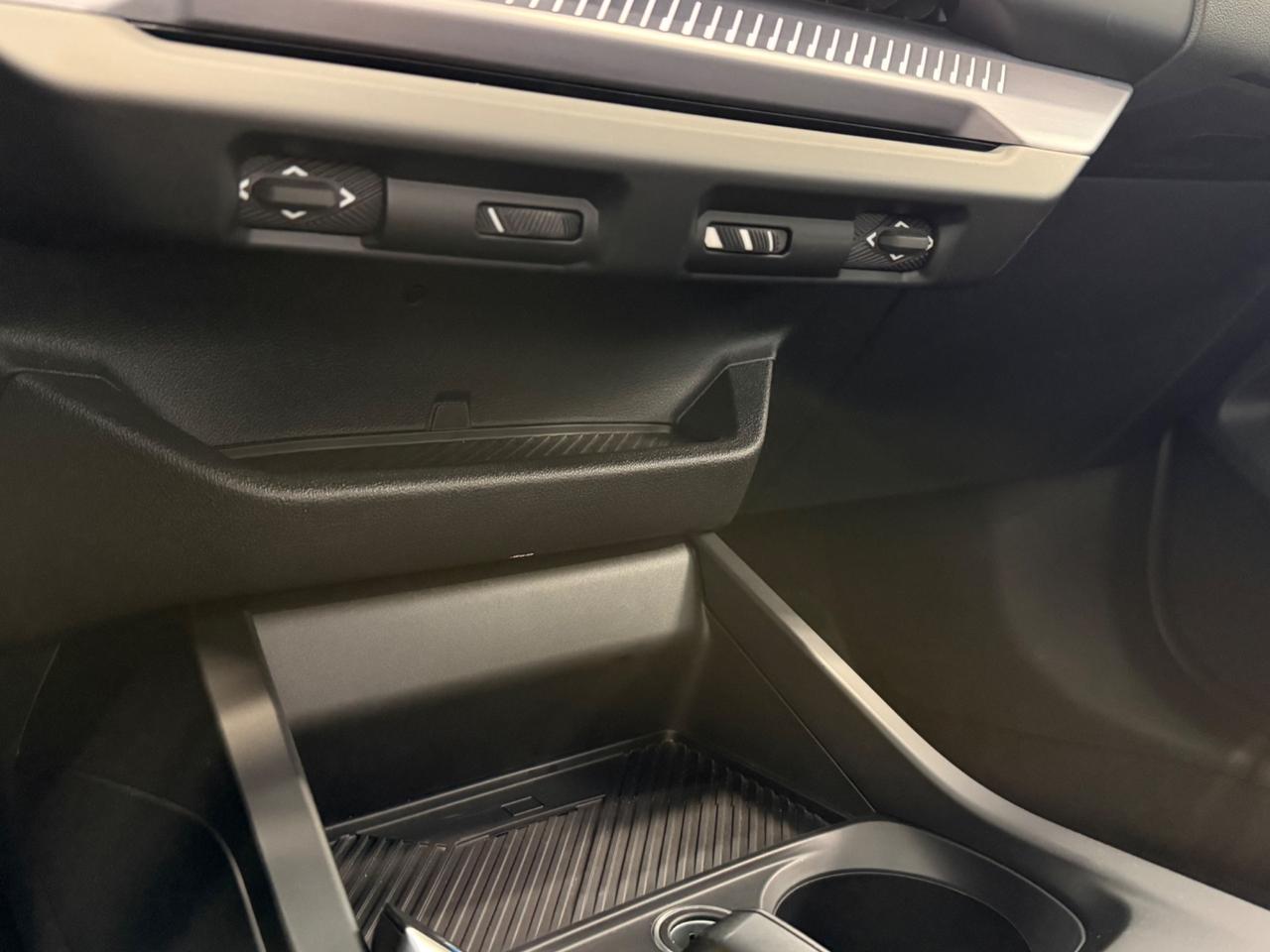 Bmw 120 48V 5p. BUSINESS