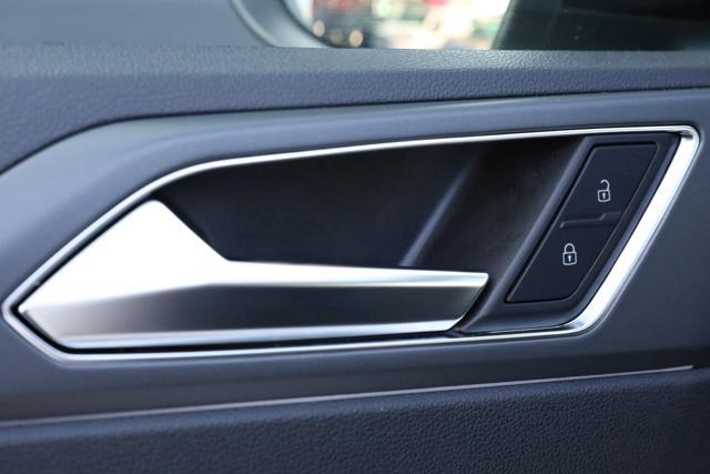 VOLKSWAGEN Taigo 1.0 TSI 115 CV DSG R-Line