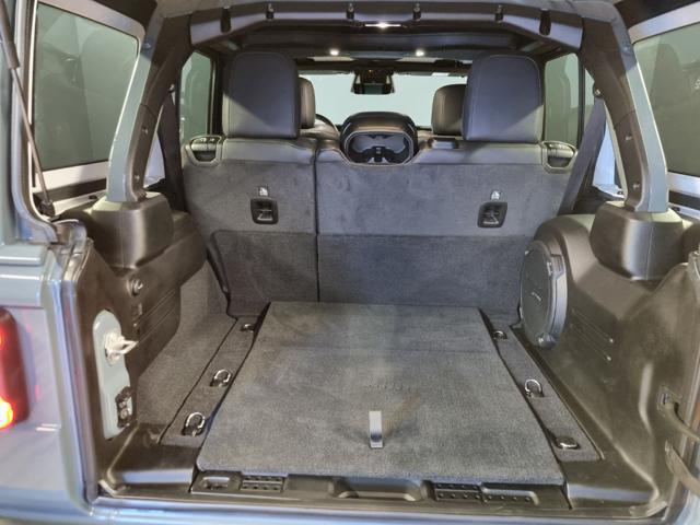 JEEP Wrangler Unlimited 2.0 Turbo Sahara