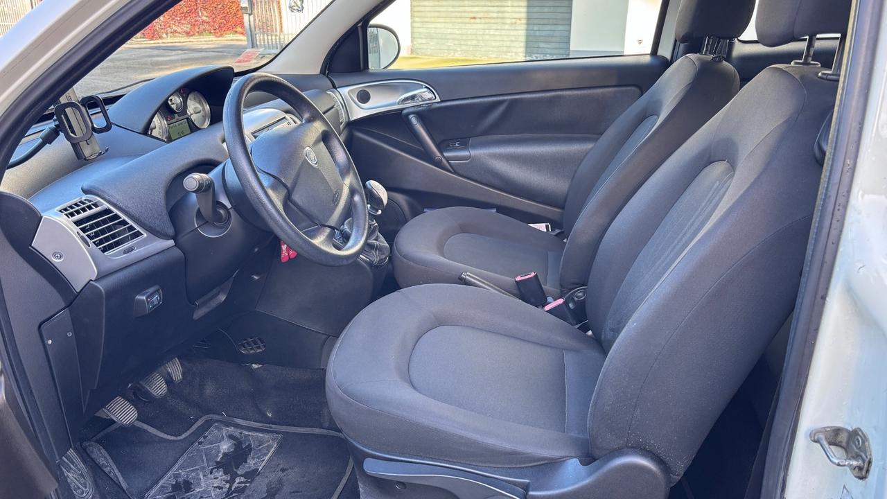 Lancia Ypsilon 1.4 Unyca Ecochic GPL