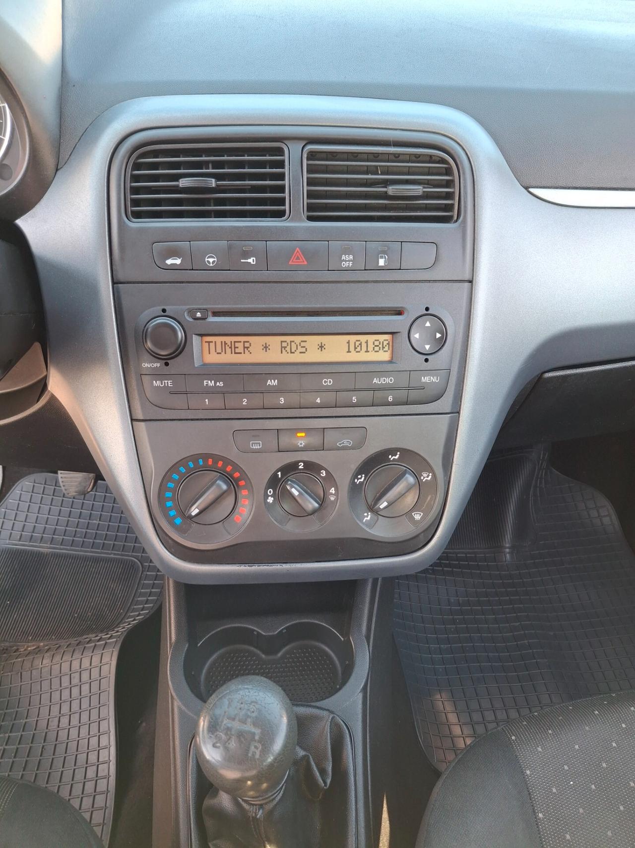 Fiat Grande Punto 1.4-5 porte Active Natural Power-METANO/BENZINA-