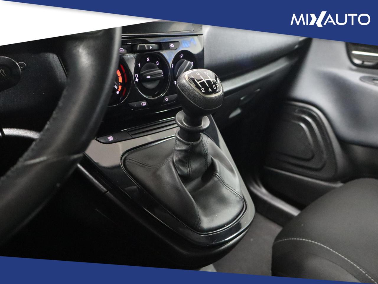 Lancia Ypsilon 1.0 Firefly Hybrid UnYca Ecochic