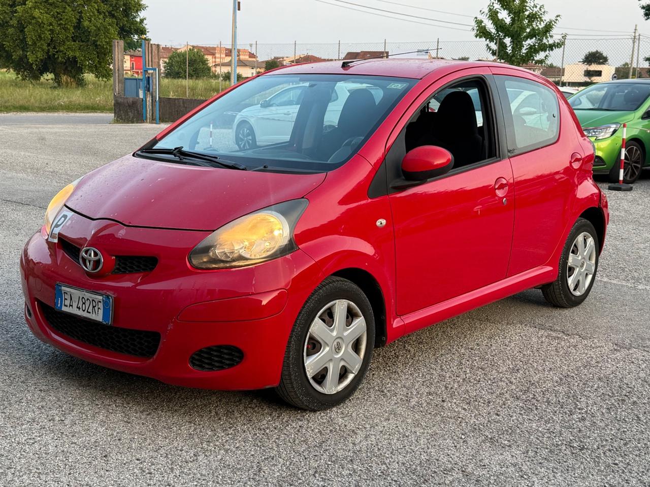 Toyota Aygo 1.0 12V VVT-i 5 porte Now