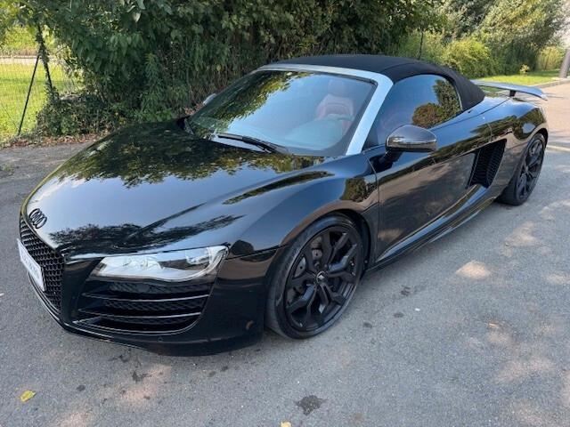 Audi R8 Spyder 4.2 V8 FSI quattro R tronic