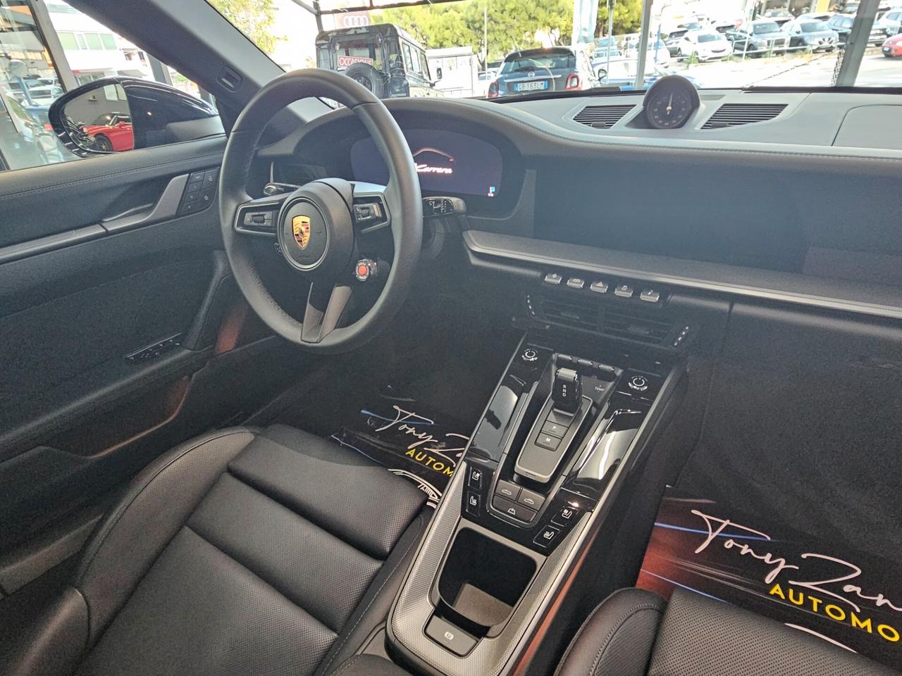 Porsche 992 CARRERA 992.2 CABRIO BLACK DAYTONA