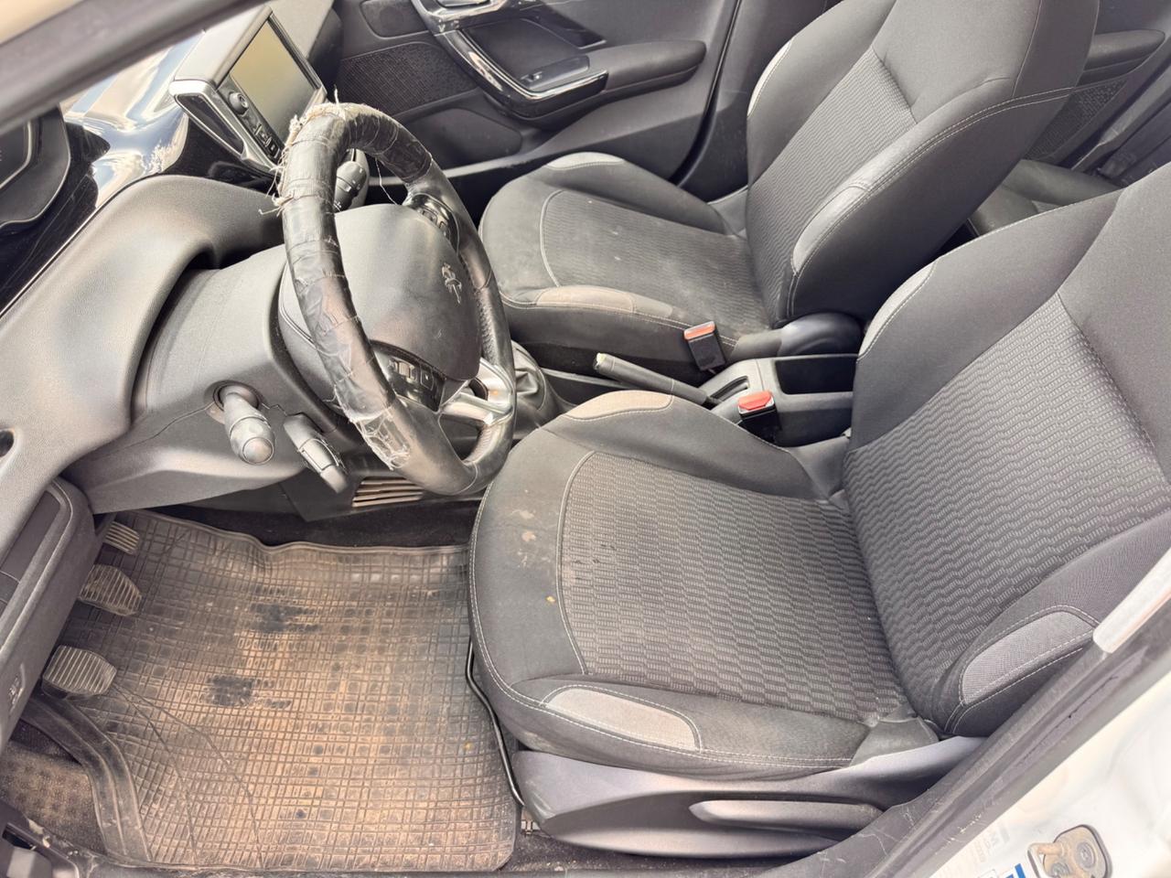 Peugeot 208 BlueHDi 75 5 porte Allure AUTOCARRO 5 POSTI