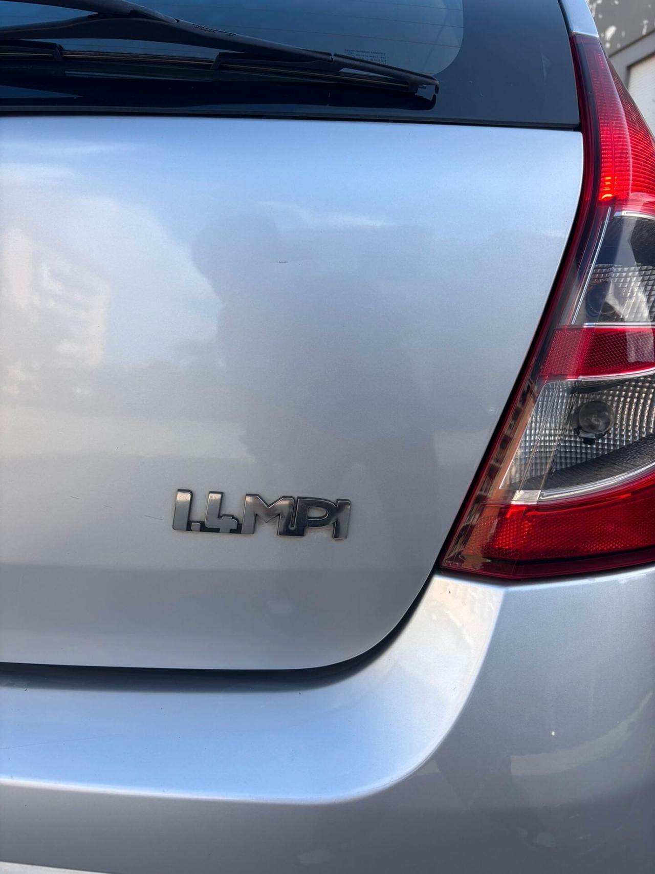 Dacia Sandero 1.48V GPL LAUREATE