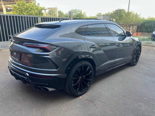 LAMBORGHINI Urus 4.0