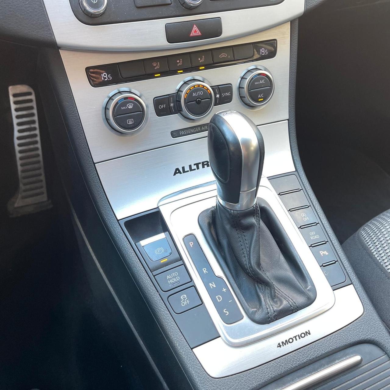 Volkswagen Passat Variant 2.0 TDI 177cv DSG Alltrack