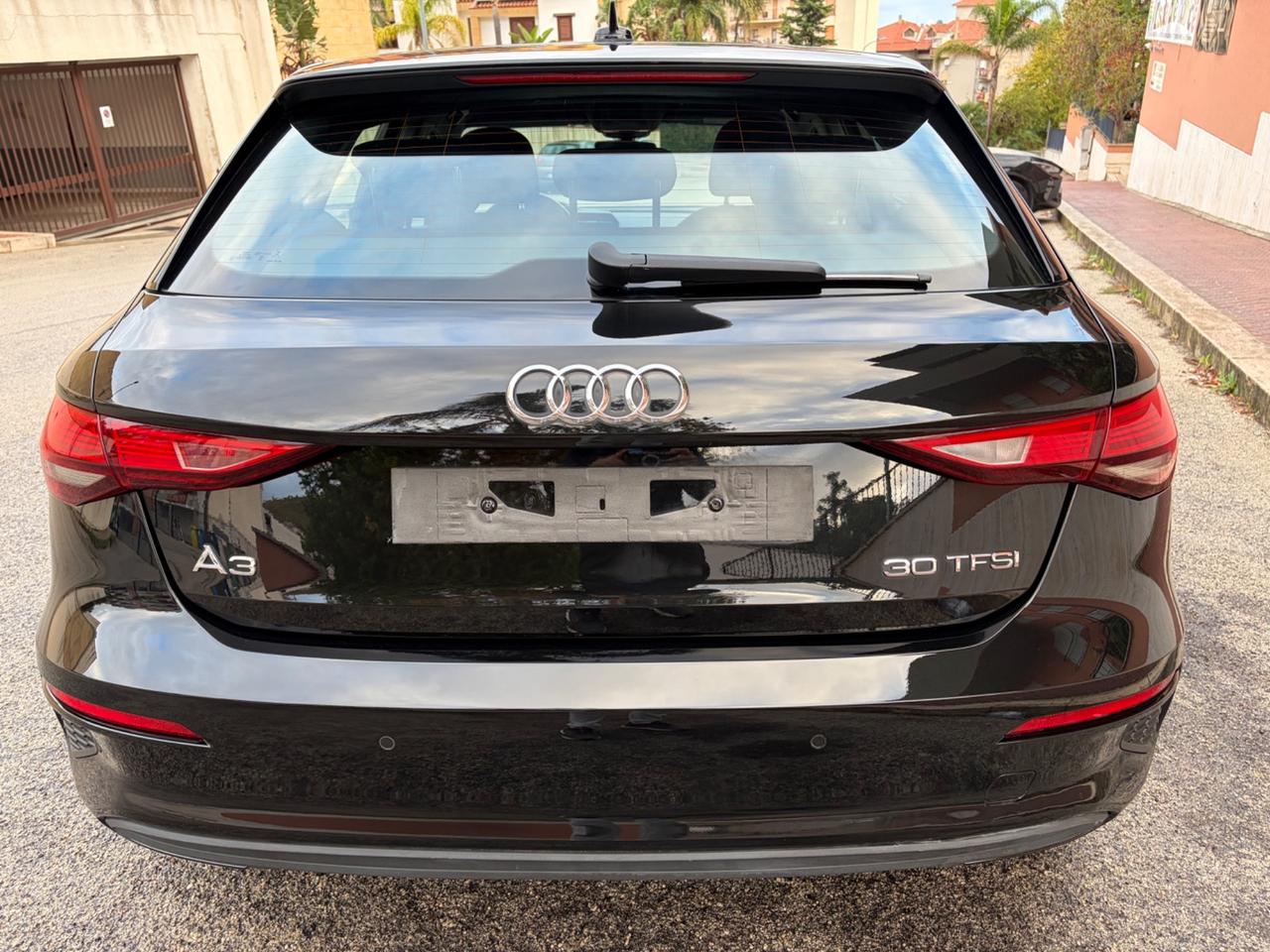 Audi A3 SPB 30 TFSI S line edition km certificati !!!