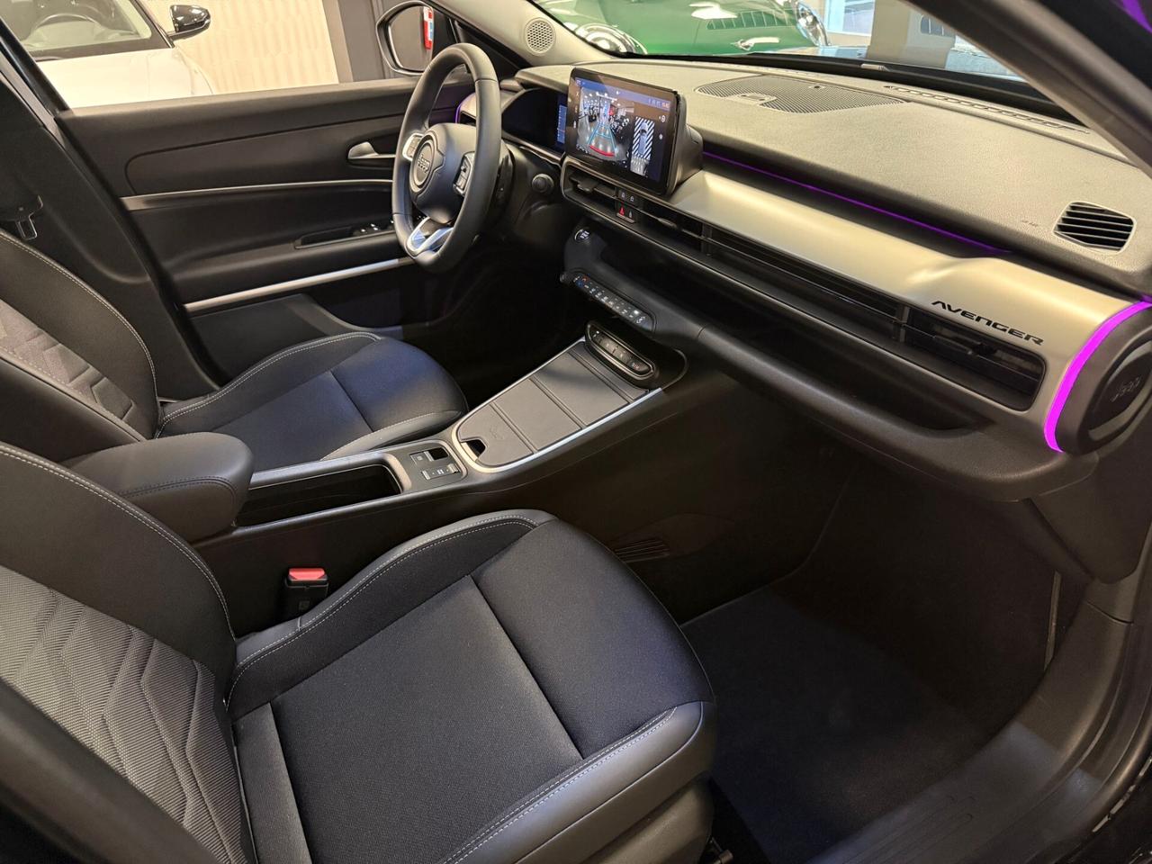 Jeep Avenger 1.2 Turbo 100 CV MHEV Summit