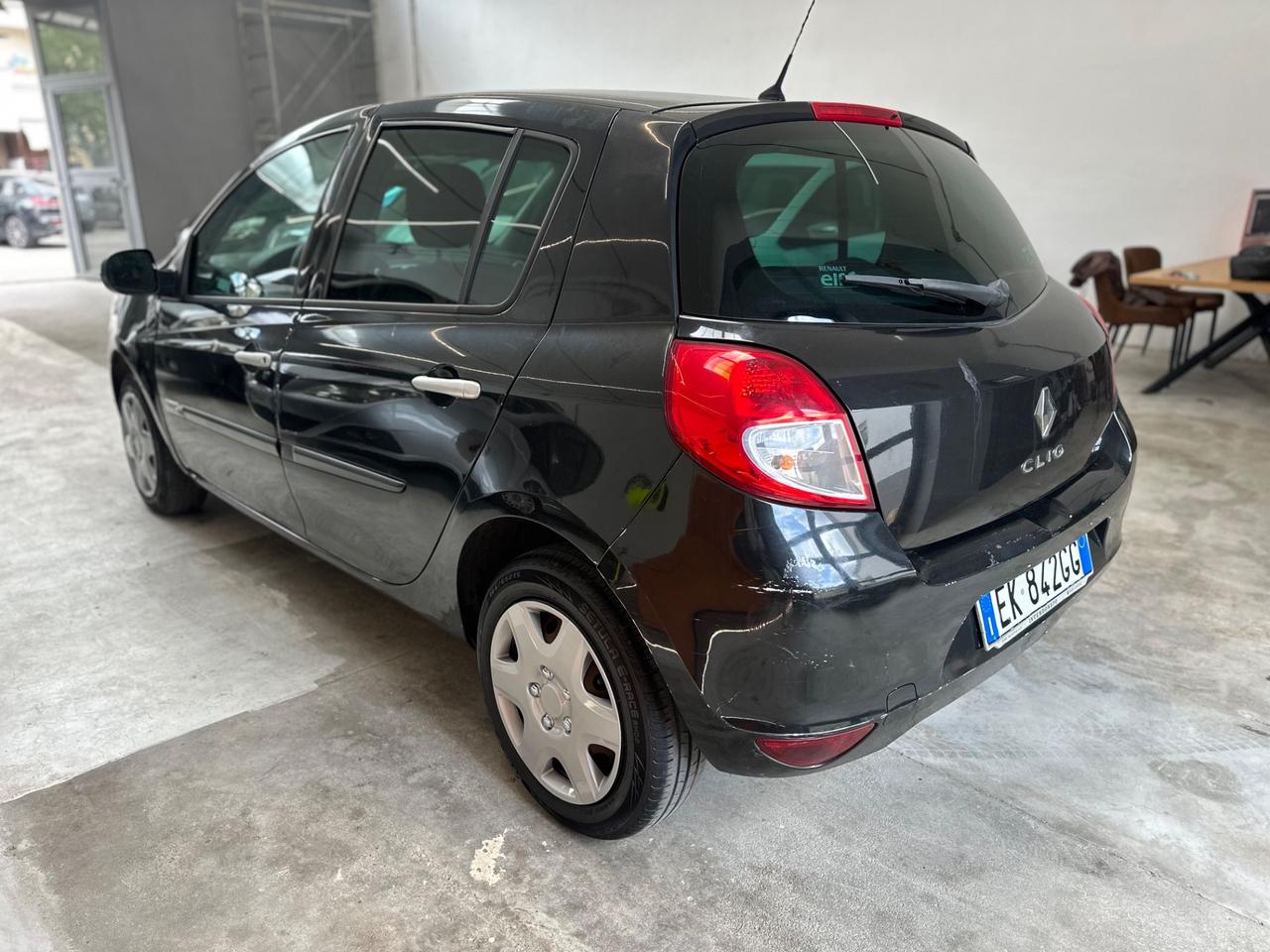 Renault Clio 1.2 16V 5 porte Dynamique