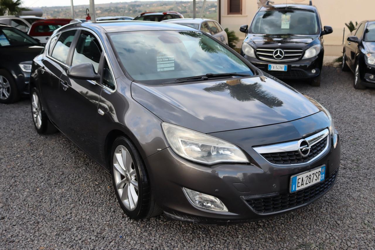 Opel Astra 1.7 CDTI 110CV 5 porte Cosmo