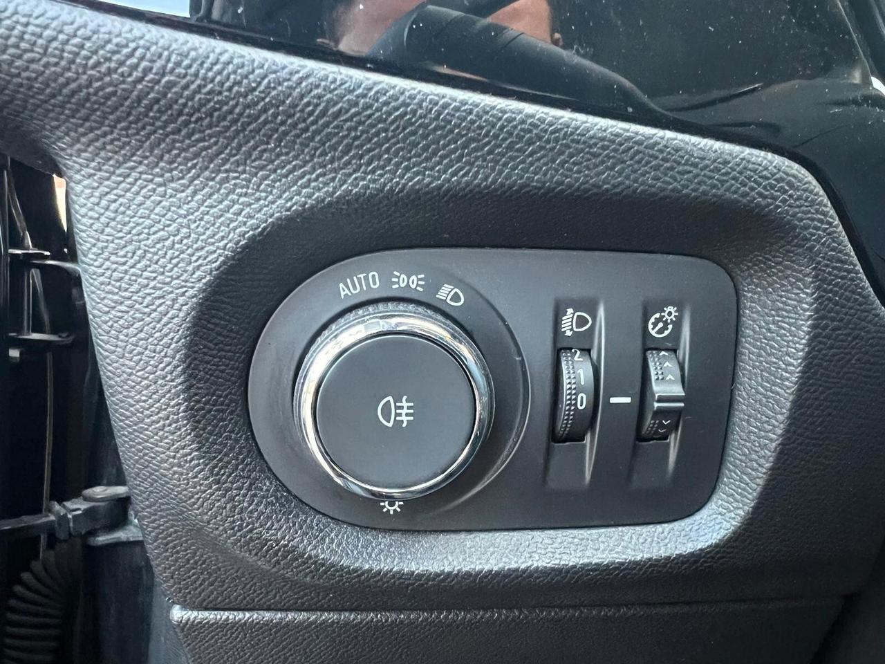 Opel Corsa 1.2 Blitz Edition