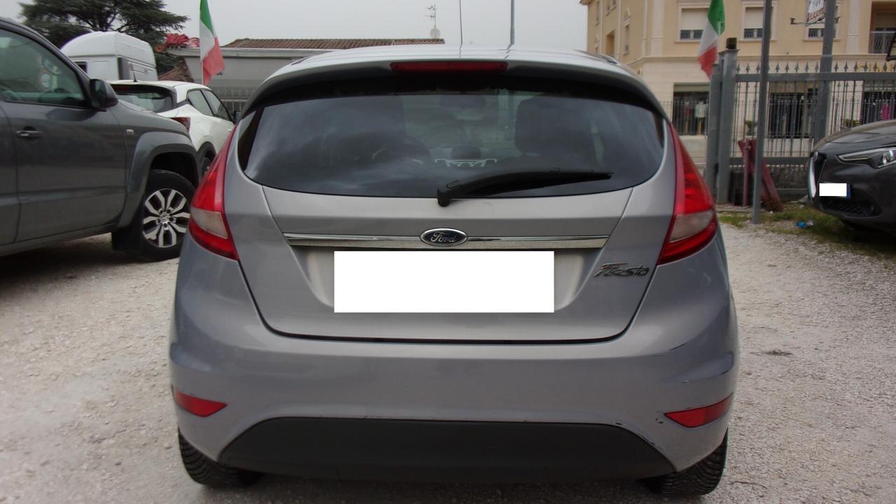 Ford Fiesta 1.4 TDCi 5p. Titanium