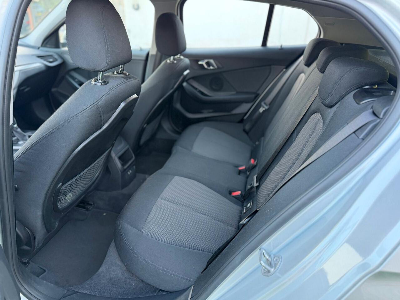 Bmw 116 116d 5p. Advantage