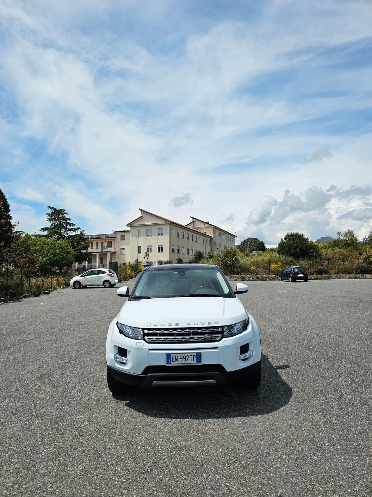 Land Rover Range Rover Evoque Prestige2.2 TD4 150cv gancio traino