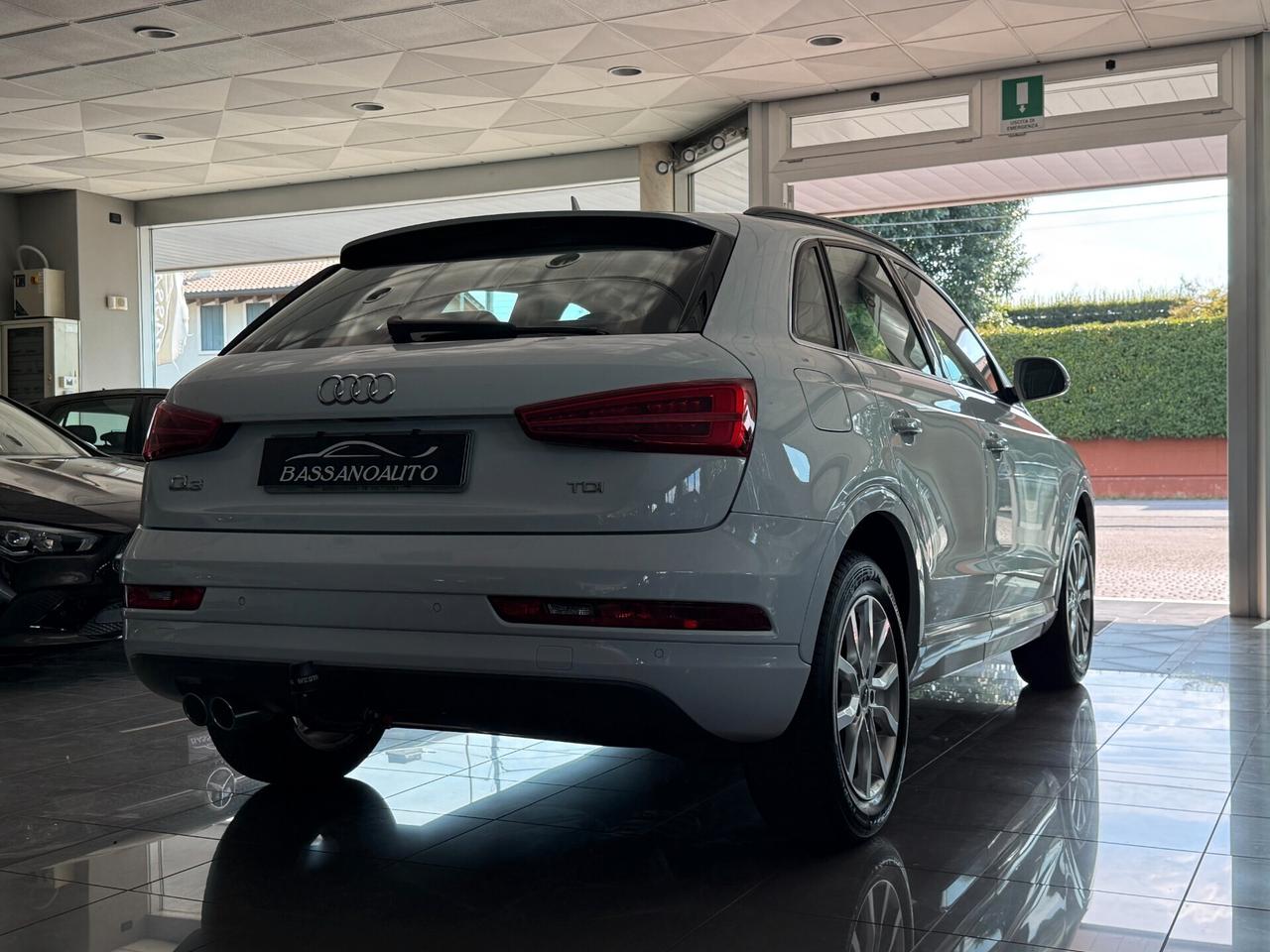 Audi Q3 2.0 tdi Business 150cv GANCIO TRAINO !