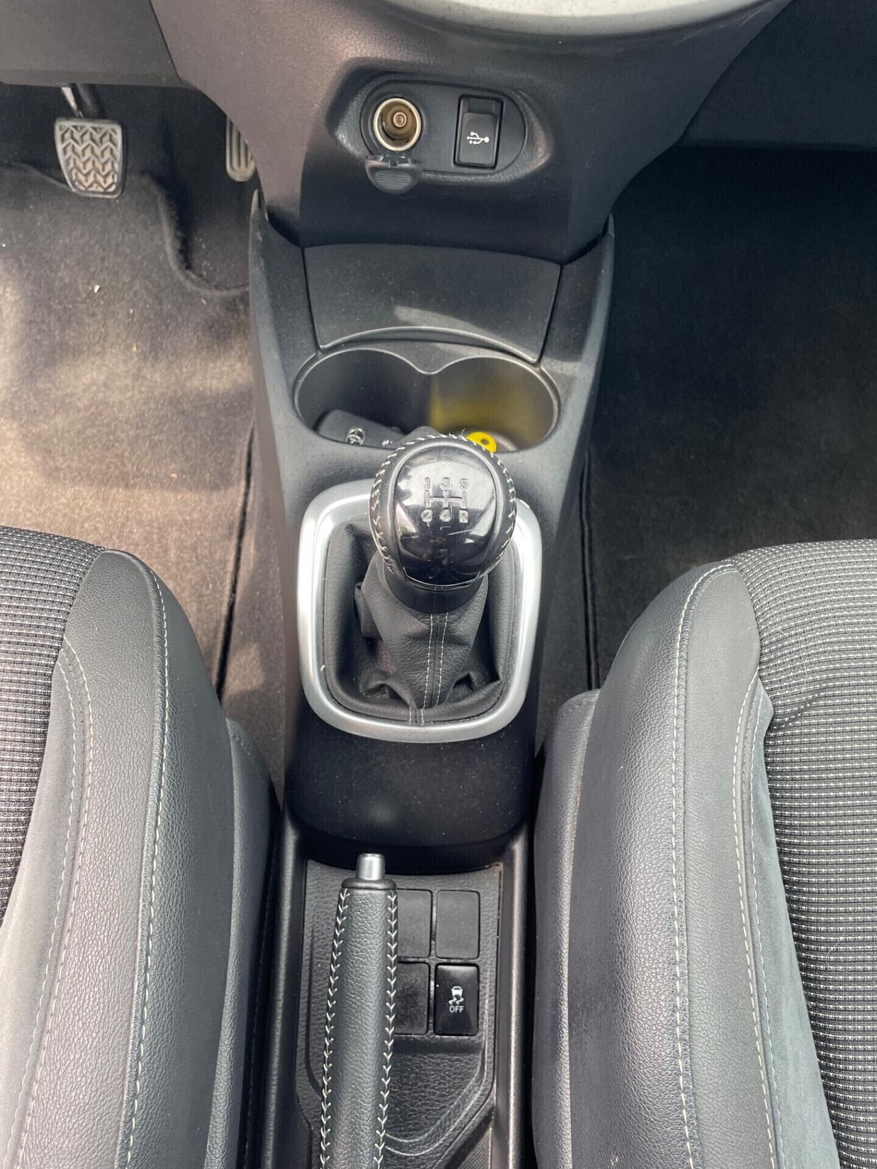 Toyota Yaris 1.0 5 porte*Neopatentati*Cerchi*