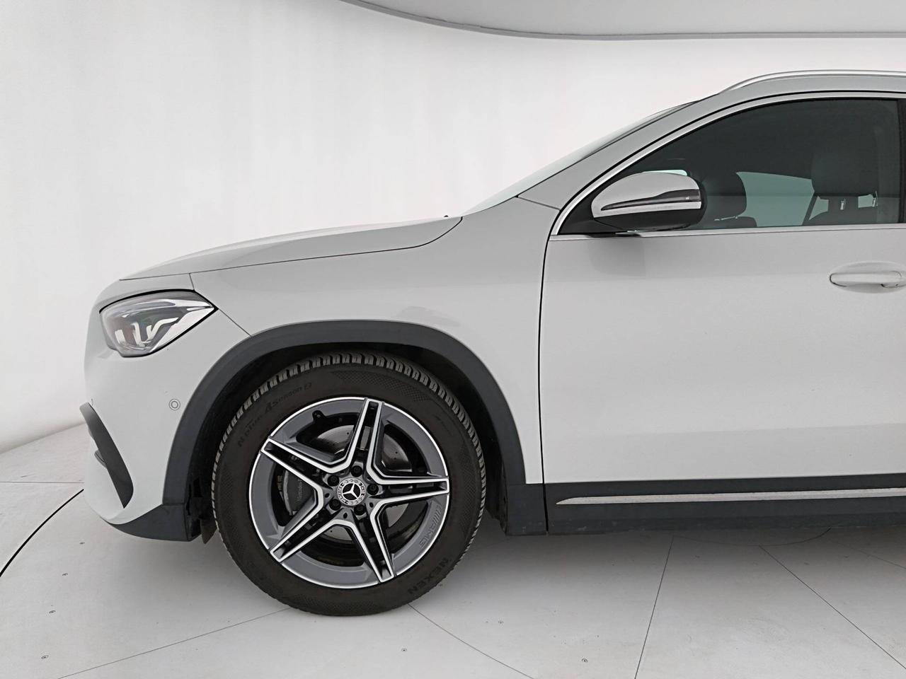 Mercedes GLA 180 d Premium
