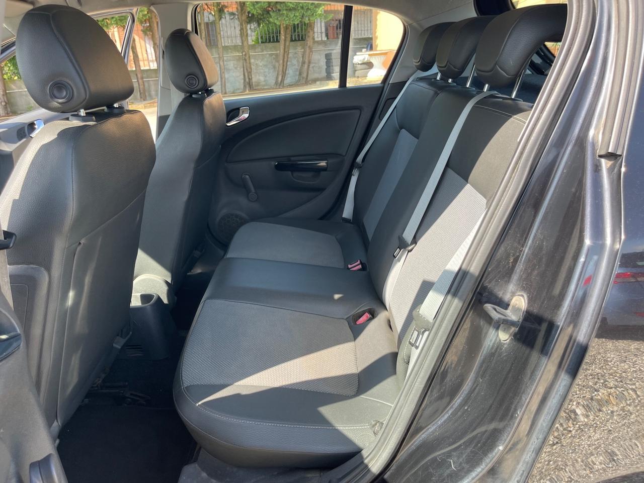 Opel Corsa 1.2 5 porte Easytronic Club