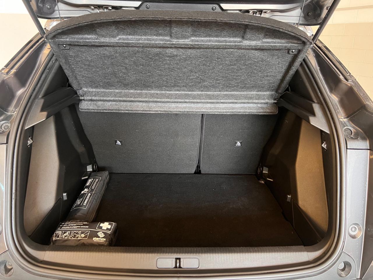 Peugeot 2008 1.2 PureTech 100 S&S Allure 100cv