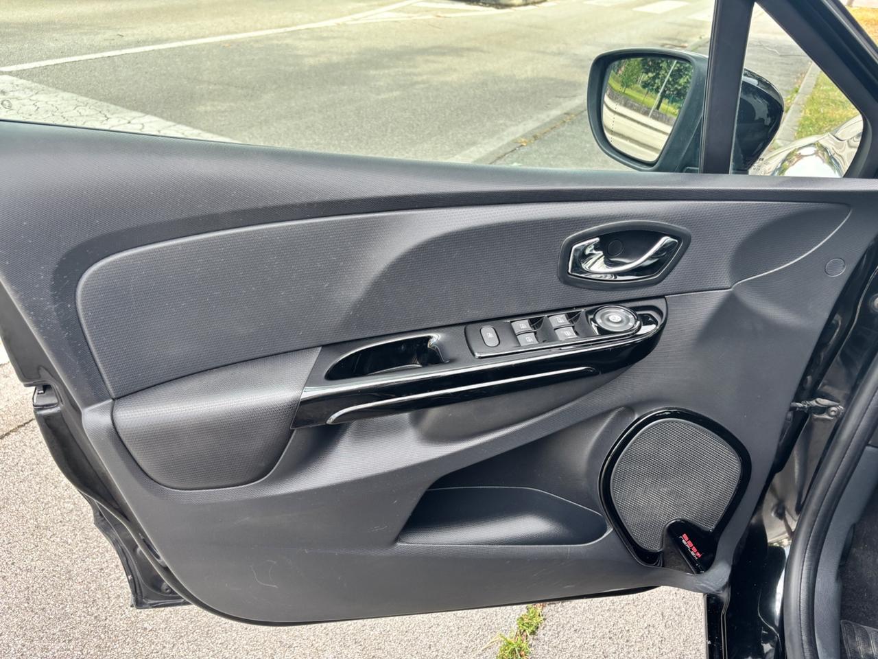 Renault Clio 1.5 dCi 8V 90CV Start&Stop 5 porte Energy
