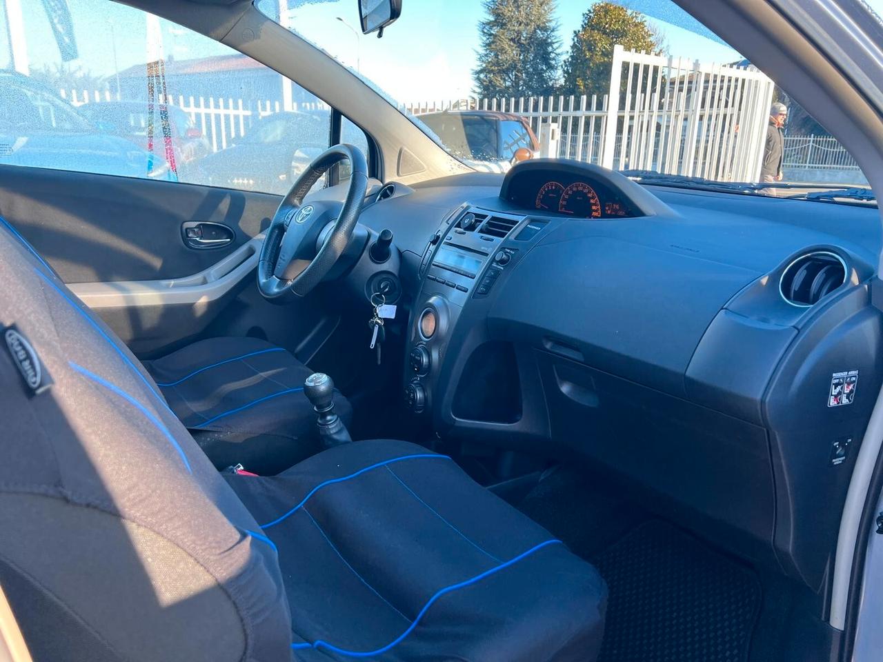 Toyota Yaris 1.3 5 porte Sol