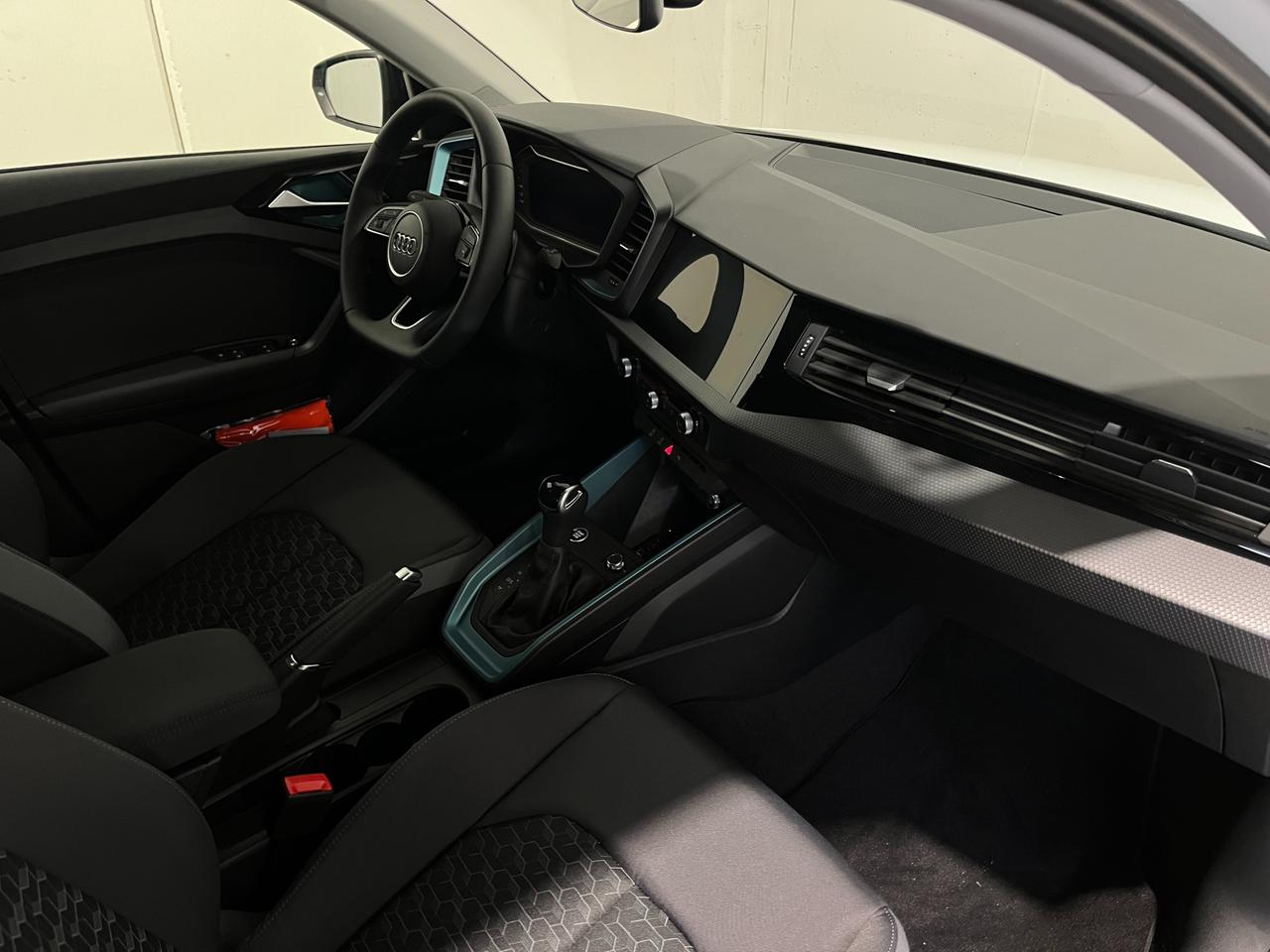 AUDI A1 ALLSTREET 30 TFSI S-TRONIC IDENTITY CONTRAST