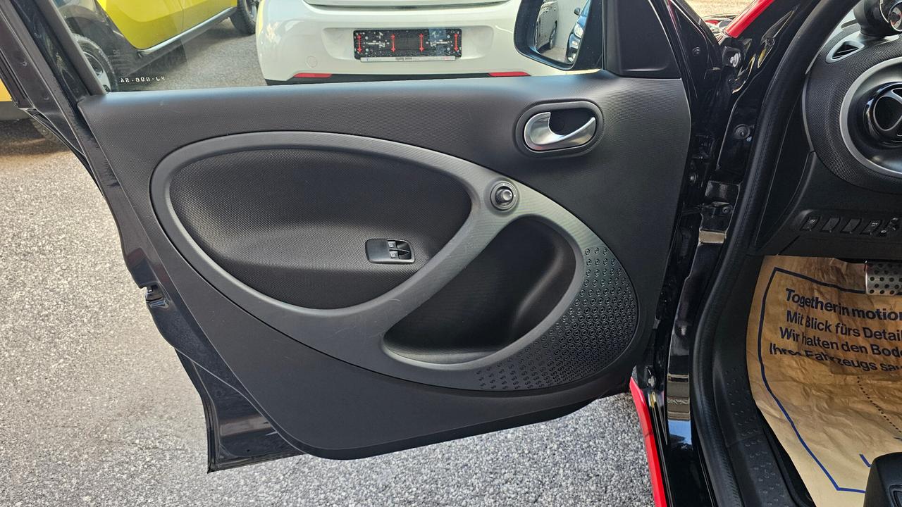 Smart ForFour 90 0.9 Turbo twinamic Prime PACK SPORT NAV ANDRO TAGL UFF