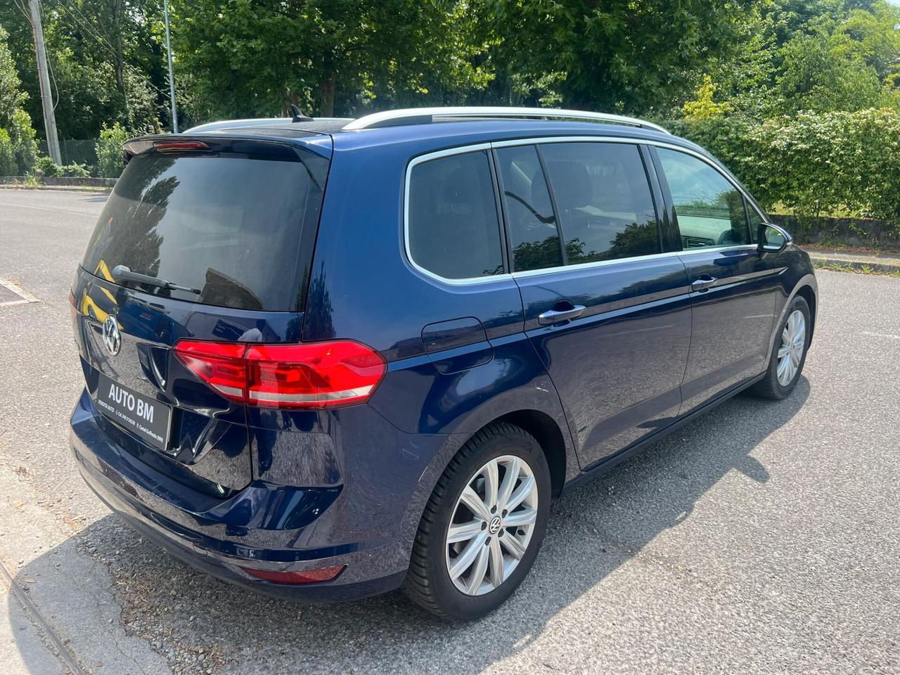 Volkswagen Touran 2.0 TDI 150 CV DSG BlueMotion Technology restyling
