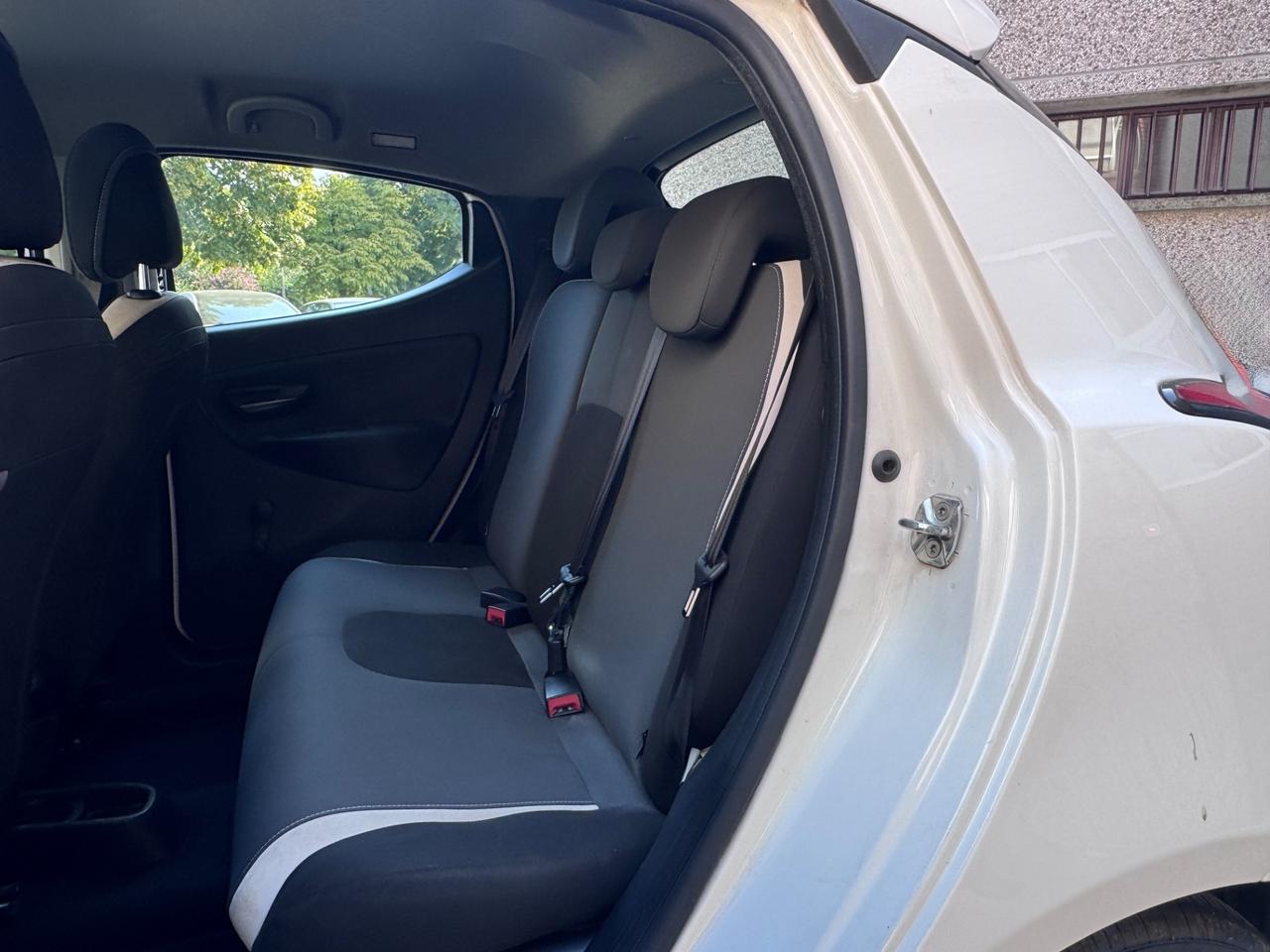 Lancia Ypsilon 1.2 69 CV 5 porte GPL Ecochic Gold