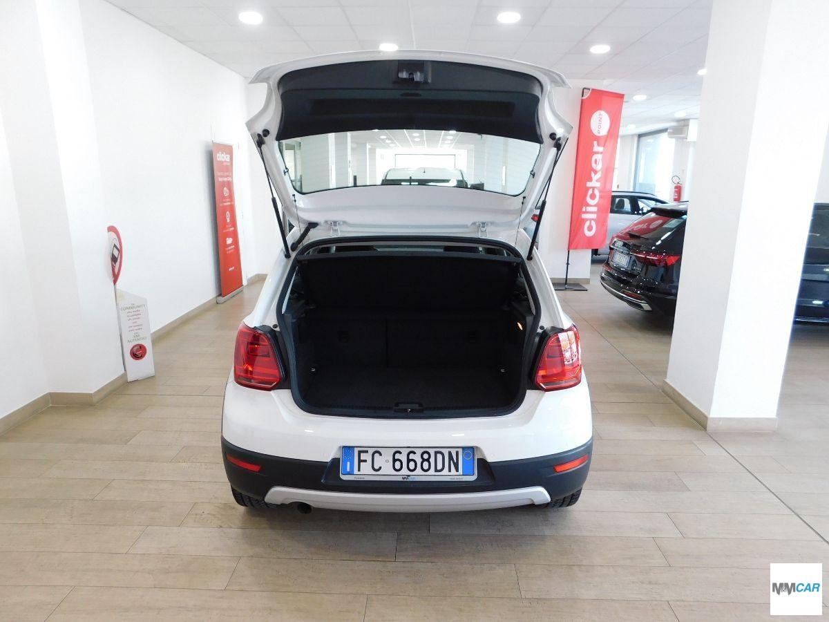 VOLKSWAGEN - Polo - Cross 1.4 TDI BlueMotion Tech.